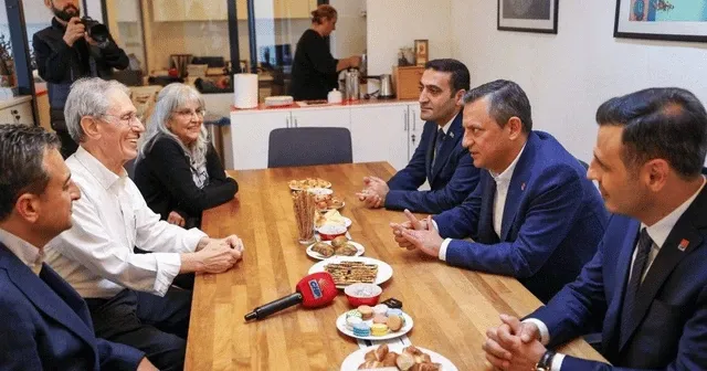 Özgür Özel, Açık Radyo’yu ziyaret etti