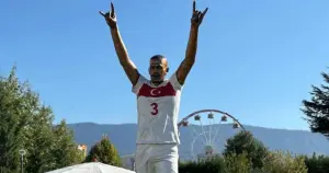 Bolu Belediyesi Merih Demiral'ın heykelini dikti