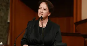 İBB meclisinde skandal sözler: AK Parti'li üyeye göre Ayşenur ve İkbal suçluymuş