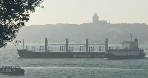 İstanbul Boğazı'nda iki yük gemisi çarpıştı