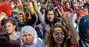 Kürt sorunu yoktur yeterince sorunumuz vardır