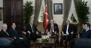 Öcalan'la görüşülen pakette neler var?*