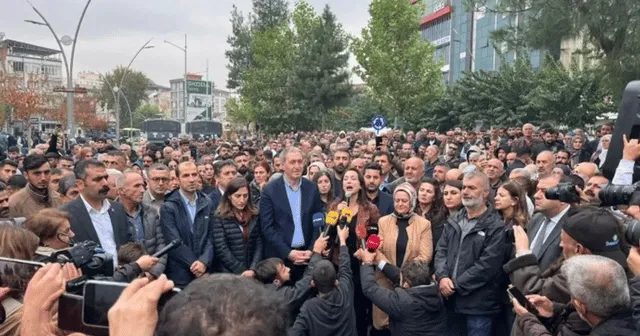 DEM Parti Eş Genel Başkanları Batman'da: "Bunların iç barış gibi bir derdi yok"