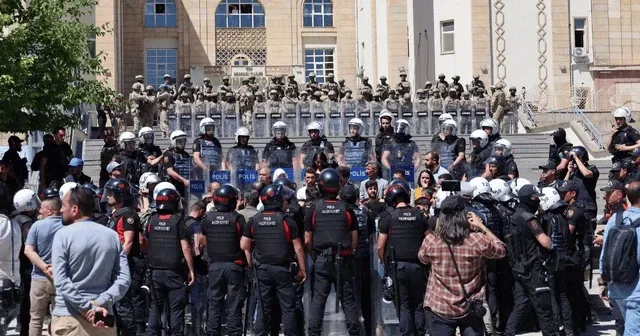 DEM Parti’den kayyum atamalarına itiraz başvurusu