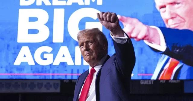 Donald Trump: "Sınırlarımızı göçmenlere kapatacağız"