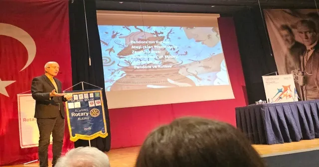 Mahfi Eğilmez’le 2025’e giderken: Ekonomi en kolayı sen ötekilerden haber ver