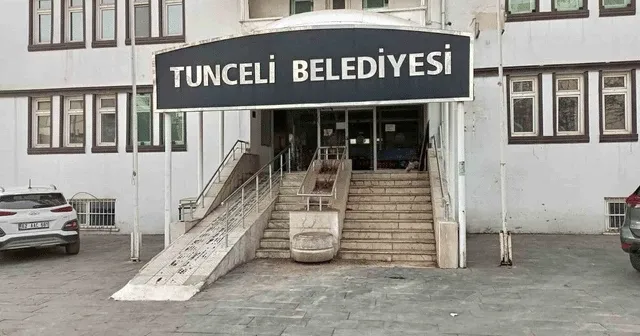 Tunceli ve Ovacık Belediyelerine kayyum atandı