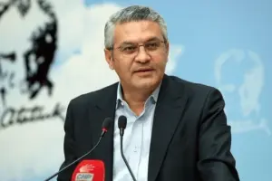 Oğuz Kaan Salıcı: "CHP’de Kurultay bir lütuf değildir, haktır. CHP’de gerekirse Kurultay’a gidilir"