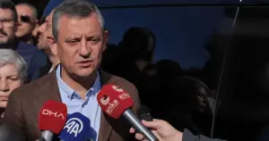 Özgür Özel'den 'kurultay' açıklaması: "Genel başkan olarak tartışmayı bitiriyorum"