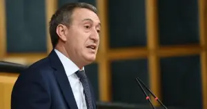 Tuncer Bakırhan: "Van Bahçesaray belediyemize dönük kayyım darbesini lanetliyorum"