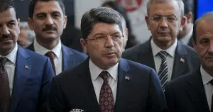 Yılmaz Tunç: "Hiç kimse görev alanında bakanlarımızı engelleyemez"