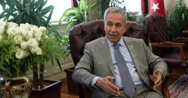Bülent Arınç, Erdoğan’ı protesto edenlerin tutuklanmasını eleştirdi