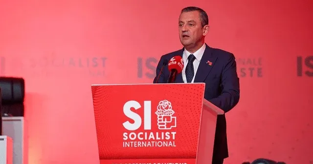 Özgür Özel Fas’ta: "Suriye’de demokratik bir rejime tüm sosyal demokratlar destek vermeli"