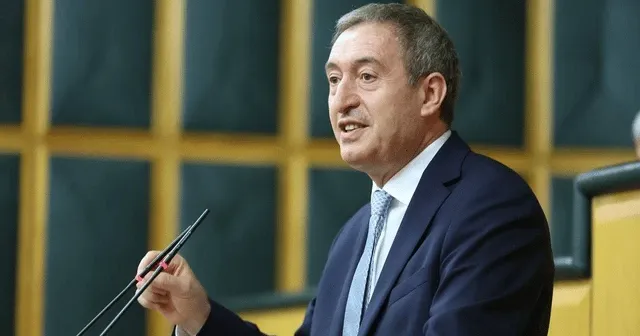 Tuncer Bakırhan: "Suriye'de barışın yolu Şam'dan, Kobani'den geçiyor"
