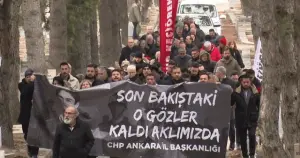 CHP Ankara İl Başkanlığı, Erdal Eren'i mezarı başında andı