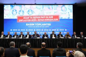 Memur- Sen Genel Başkanı Ali Yalçın: "Memur maaşlarına yüzde 15 oranında ek zam ocak ayında uygulanmalıdır"