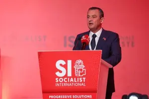 Özgür Özel Fas’ta: "Suriye’de demokratik bir rejime tüm sosyal demokratlar destek vermeli"