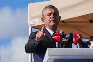 Özgür Özel’den Erdoğan’a: "Fesli Deli Kadir'in mi Atatürk'ün mü tarafındasınız?"