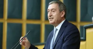 Tuncer Bakırhan: "Suriye'de barışın yolu Şam'dan, Kobani'den geçiyor"