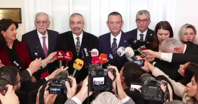 Ana muhalefetin süreç ikilemi