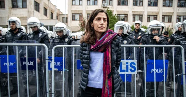 Gülistan Sönük, Batman Belediyesi'nden işçilerin çıkarıldığını söyledi