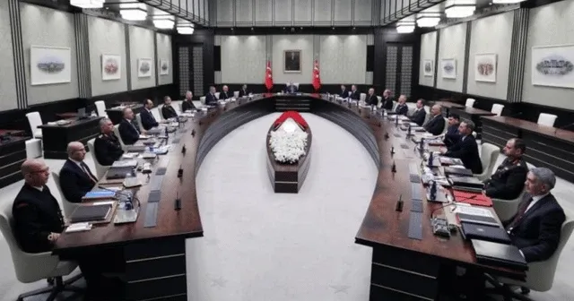 Milli Güvenlik Siyaset Belgesi yenilendi: Kırmızı Kitap'ta hangi tehditler yer aldı