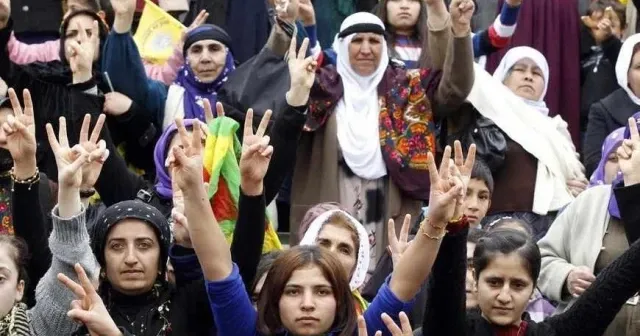 PKK’nın silah bırakması demokratikleşmenin önünü açar mı?