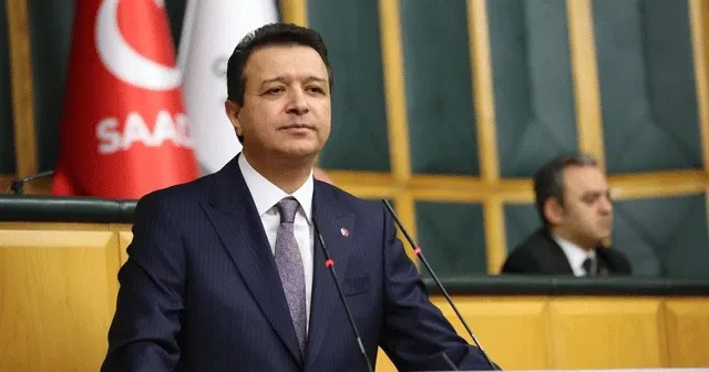 ​​​​​​Saadet Partisi Genel Başkanı Mahmut Arıkan otel yangınına ilişkin açıklama yaptı