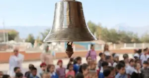 20 milyon öğrenci karne alarak yarıyıl tatiline girdi