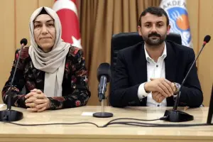 Akdeniz Belediyesi'ne kayyum atandı: Eş başkanlar gözaltına alındı