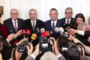 Ana muhalefetin süreç ikilemi