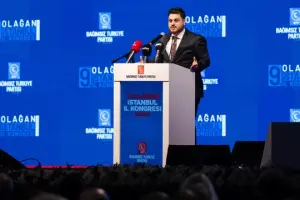 BTP Genel Başkanı Baş: "Kürt sorunu ifadesini ilk kez terörist başı söyledi, bugün siyasiler onun söyleminin arkasına takılmış milleti ikna etmeye çalışıyor"
