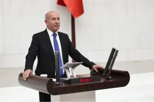 DEM Partili Aslan: "Bir Alevi ve bir Hristiyan köyüne zorla cami yapılması zorbalıktır"