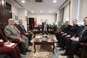 Dışişleri Bakan Yardımcısı Yılmaz, Alevi Vakıfları Federasyonu Genel Başkanı Doğan ile bir araya geldi