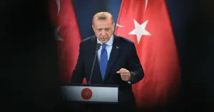 Yeni bir Türkiye inşa edilirken*