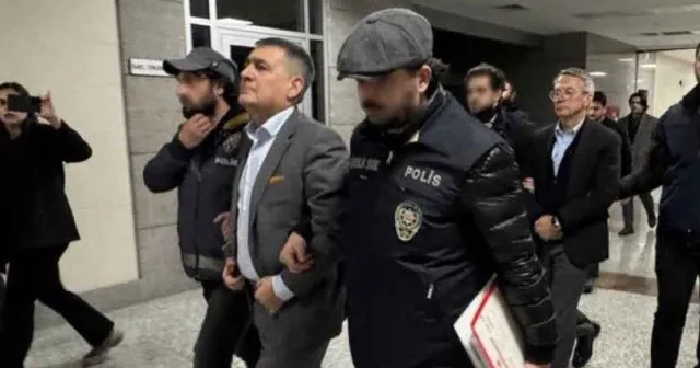Hukuksuzluk hüküm sürüyor*