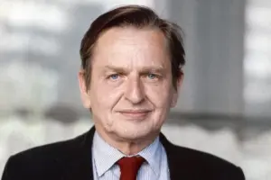 Olof Palme - The Man Who Played With Fire (1)