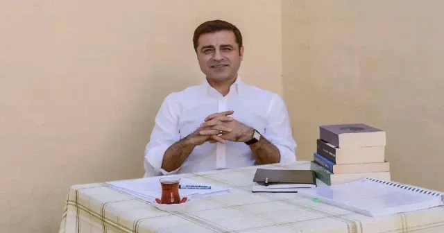 Demirtaş’ın meydana yazdığı yazı üzerine : Sol Eleştirinin Eleştirisi