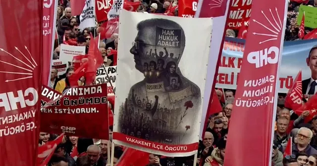 CHP’nin Yeni Siyaset Arayışı