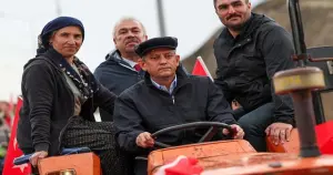 CHP yeni bir vizyon koyarak toplumsal desteği sürdürebilir