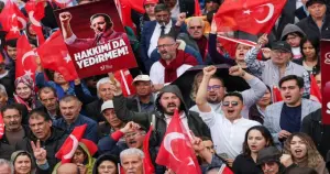 Varufakis’in digital feodalleri ve bizdeki ünlü Beşli