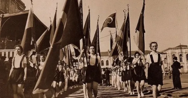 19 Mayıs’ın Tarihi: Gençliğin siyasal özneleşmesi, beden disiplini ve ideolojik aygıtlar arasında