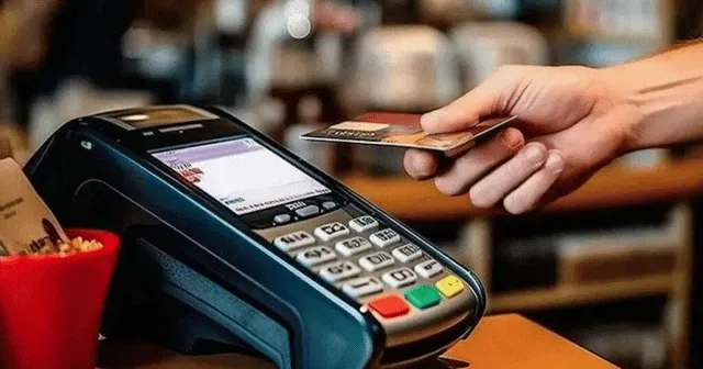 İnsanlar Olmayan Parasını Nerelere Harcıyor?