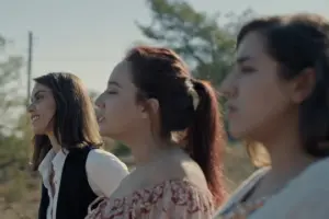 Babanın ölümü, kızkardeşliğin doğumu: Kıyıda  