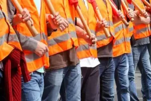 Mücadelenin manivelası örgütlü olmaktır