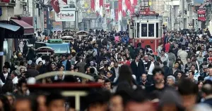 Şakülünden çıkmış bir ülke: Türkiye