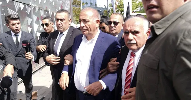 İktidarın hukuksuz planları ve CHP’de derinleşen kriz
