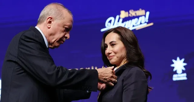 Parti değiştiren başkan, başkanlığı da bırakmalıdır!