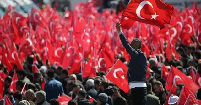 Sol siyasal partilerin açmazı: Sosyal demokrasi ile Ulusalcılık arasında sıkışmışlık