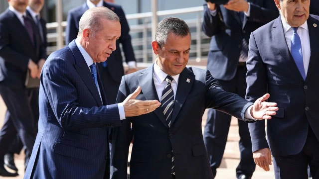 Siyasetin kırılgan zemini: Mazlumluk ve güç ikilemi